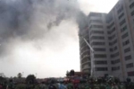 Al menos 28 trabajadores/as mueren en otro incendio de una fábrica textil en Bangladesh