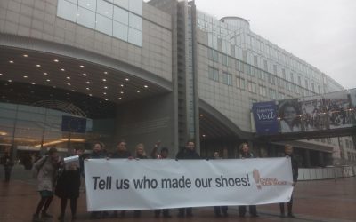 La demanda “Decidnos quién hace nuestros zapatos” llega al Parlamento Europeo